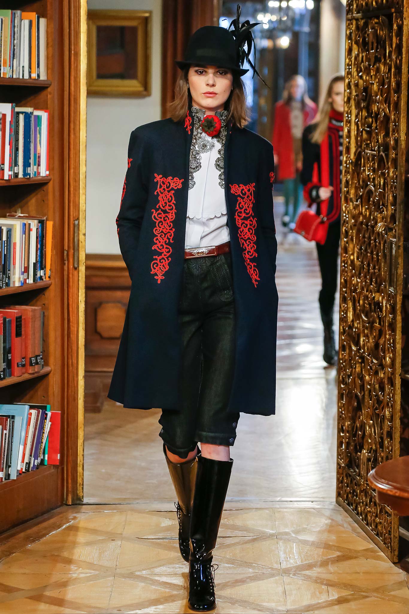 chanel Salzburg navy red wool embroid coat run.jpeg