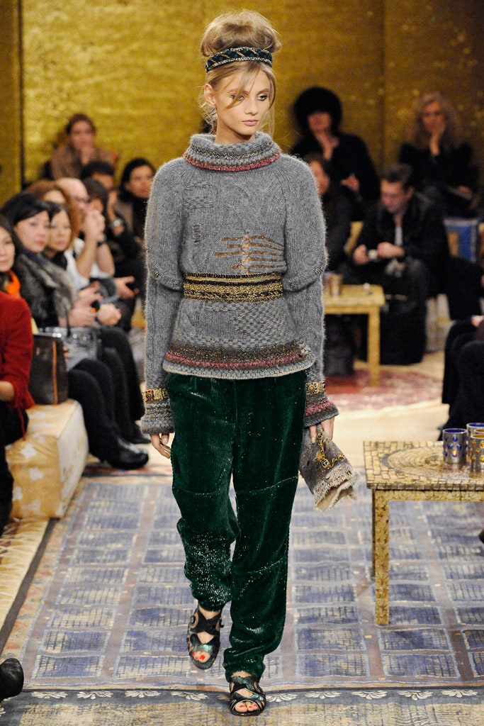 chanel Byzance Look 49 grey wool turtleck sweater runway.jpg