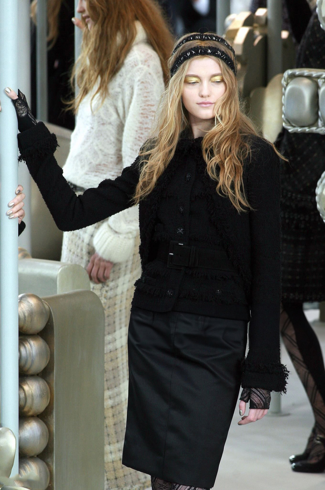 08A black fluffy tweed jacket run.jpg