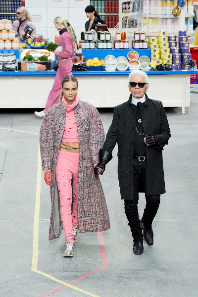 chanel Supermarket L1 pink torn knit suit runway3.jpg