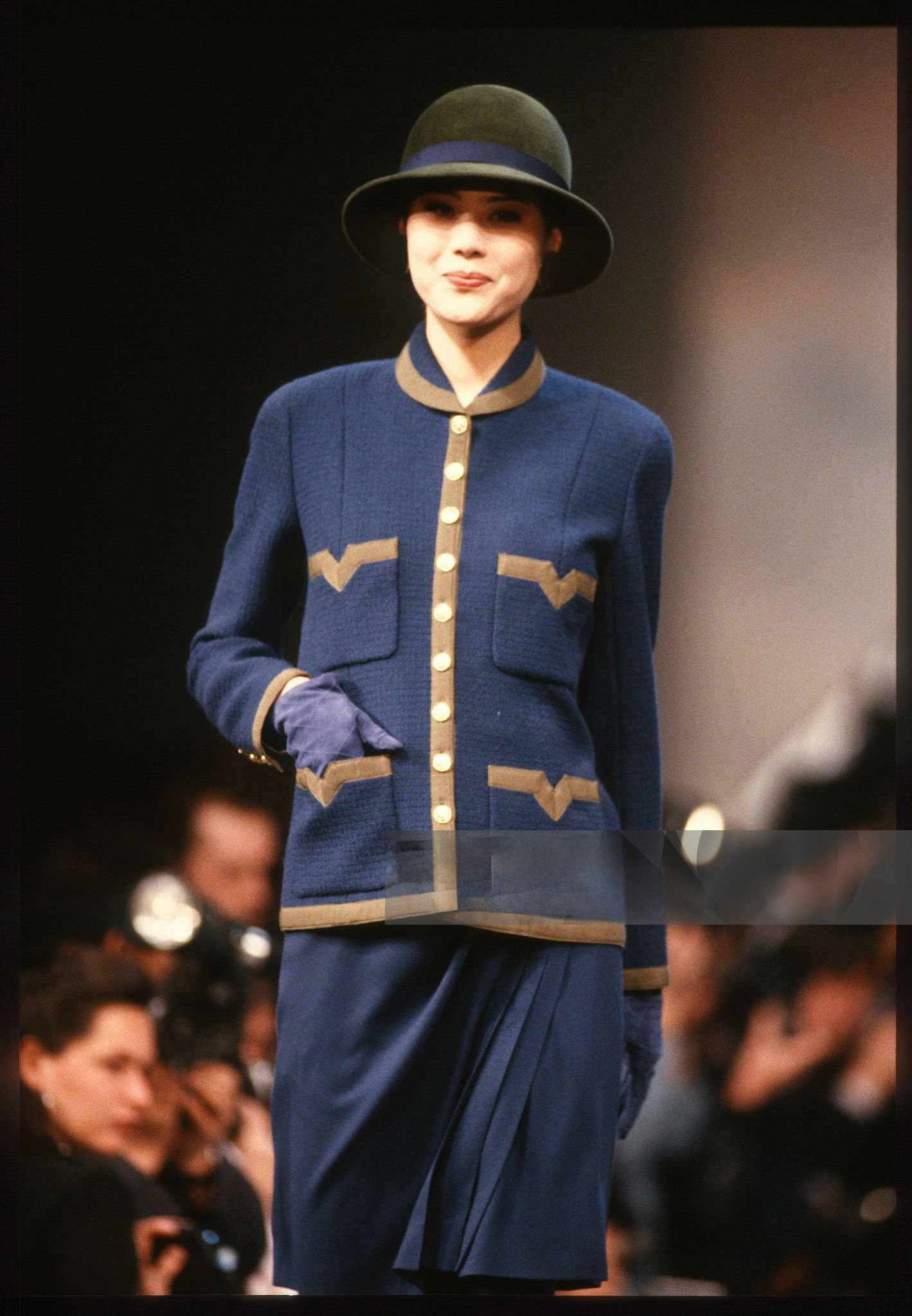1989 blue khaki tweed jacket run.jpg