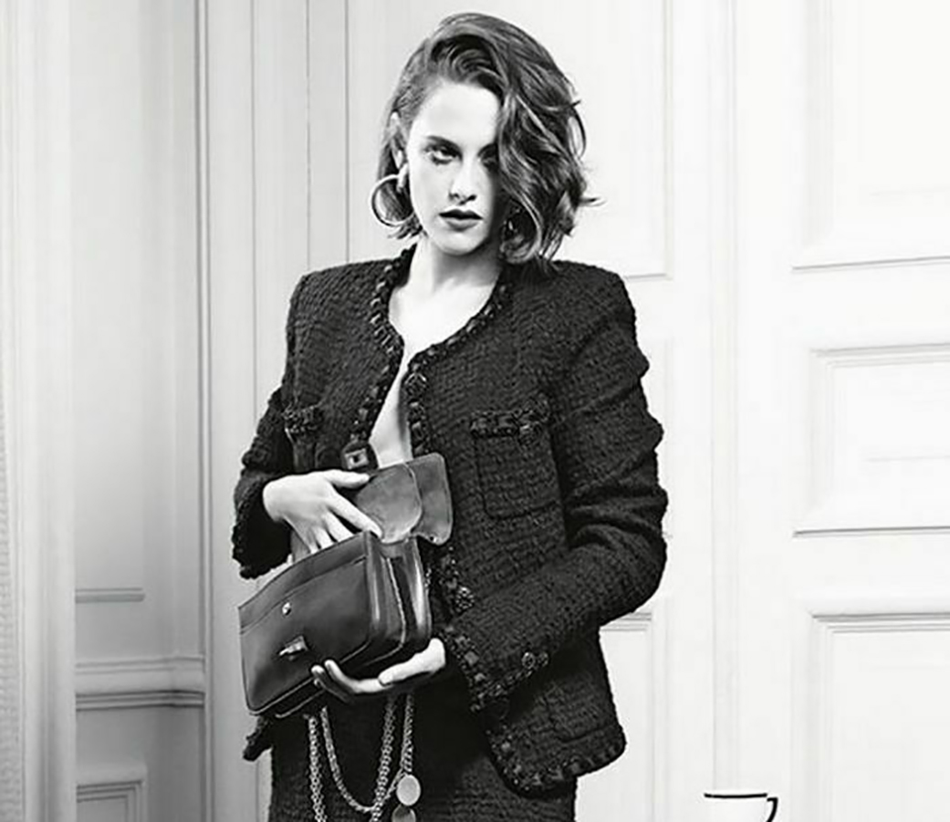 chanel Rome chain black tweed jacket porte celeb Stewa.jpg