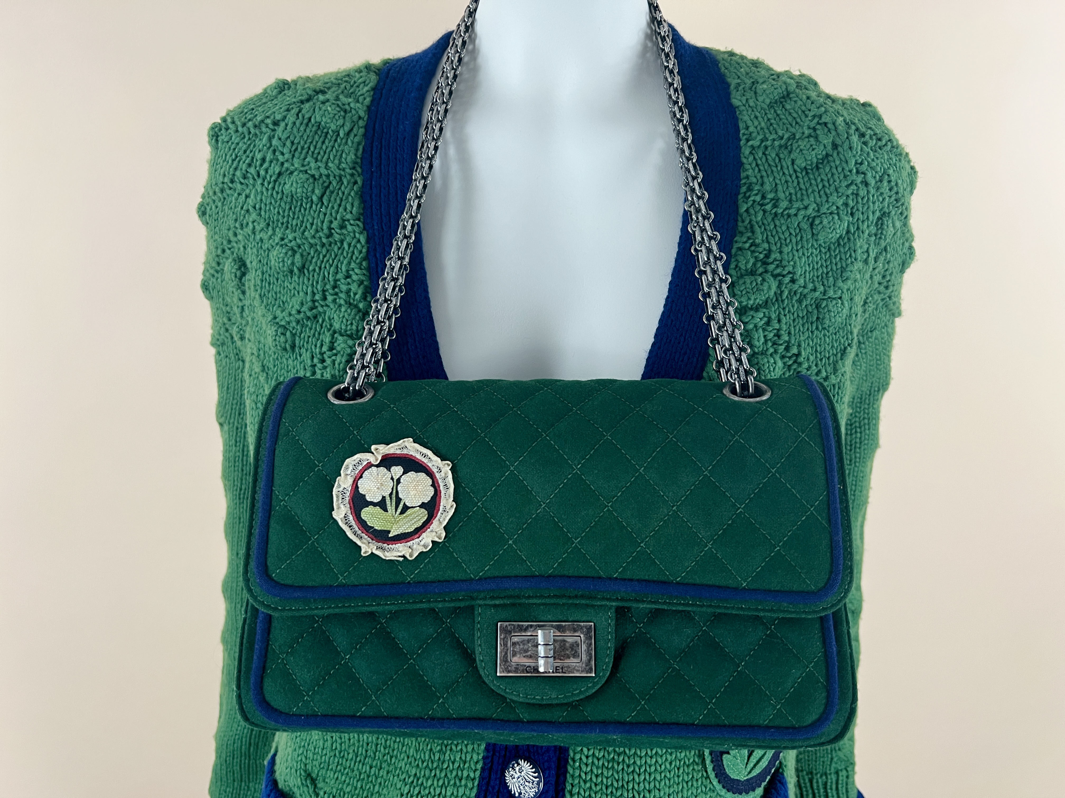 chanel Salzburg 2.55 green wool flap bag fr.JPG