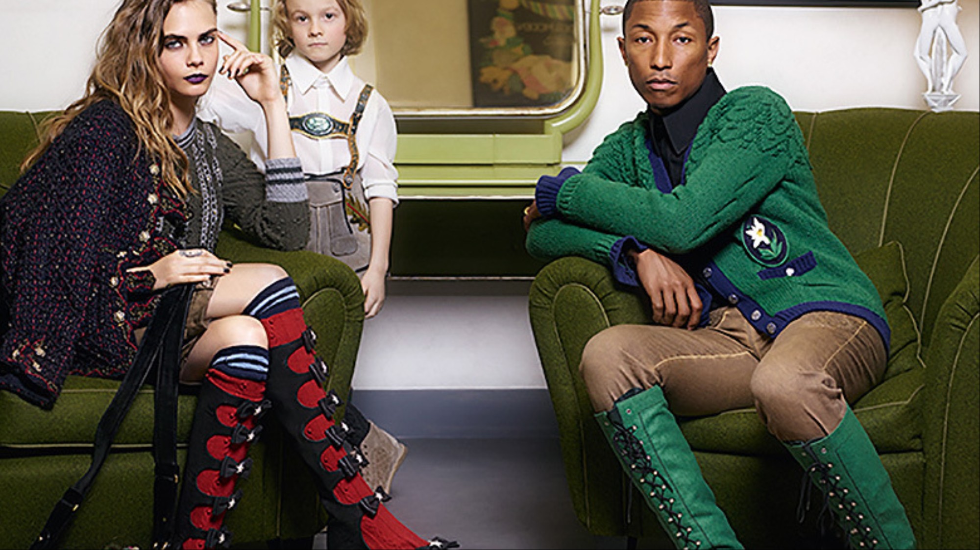 chanel Salzburg navy red jacket ad delevi.jpg