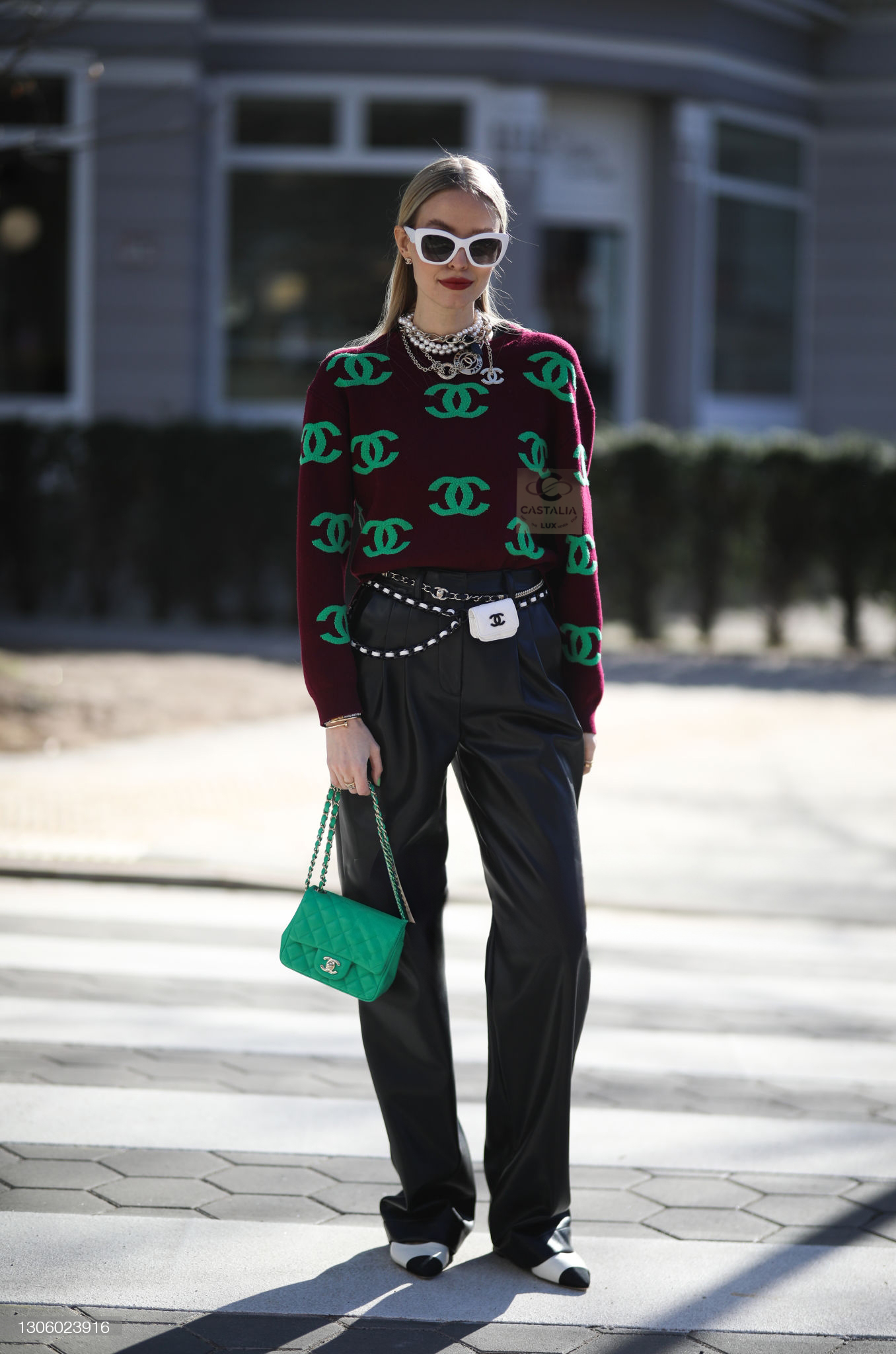 chanel 21P burg green logo pull cel copy1.jpg