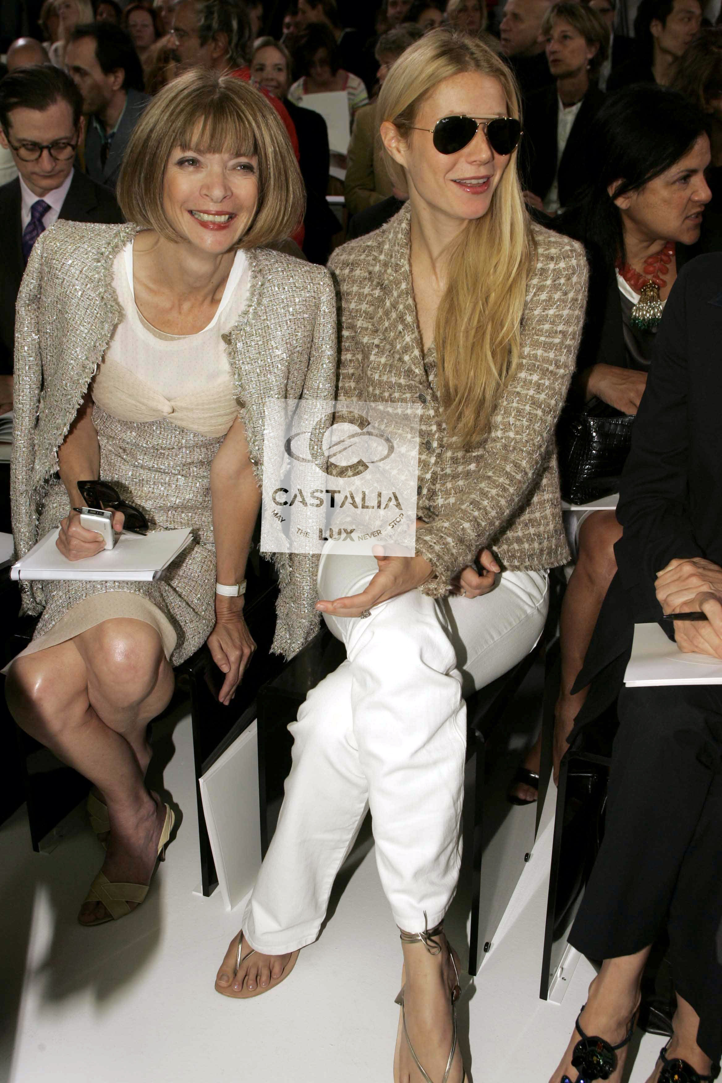 05P beige shimmer tweed suit jacket cel wintour copy.jpg