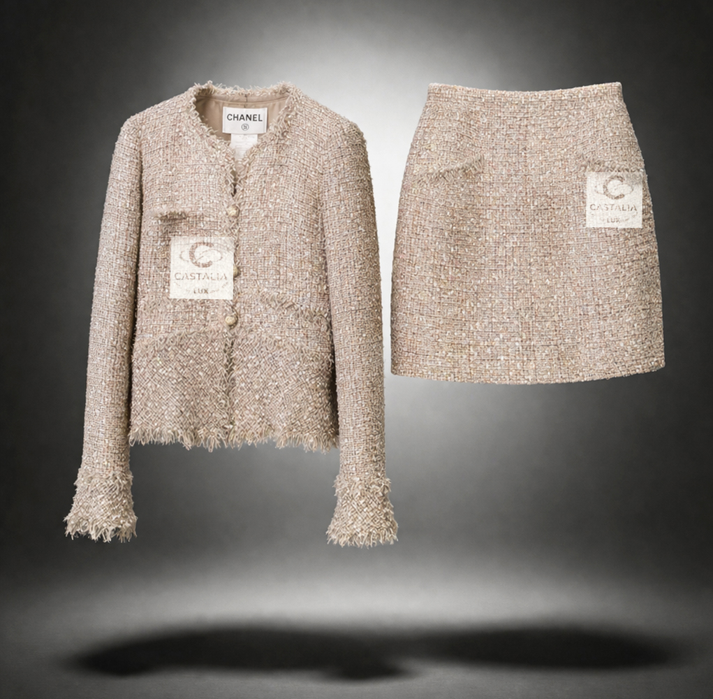 05P beige shimmer tweed suit crop01 copy.jpg