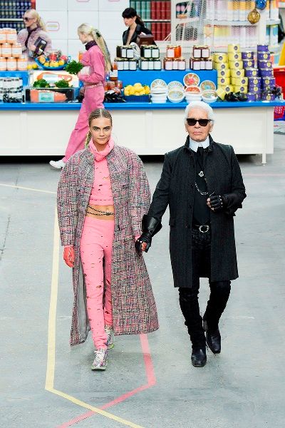 chanel Supermarket L1 pink torn knit suit runway3.jpg