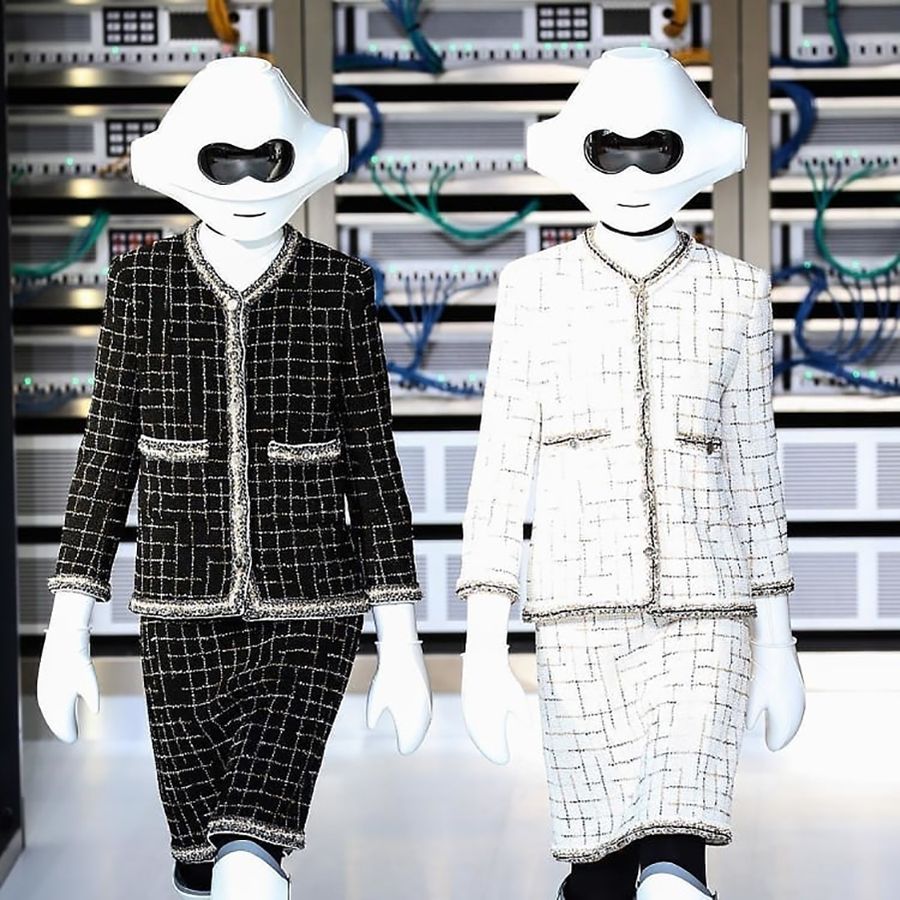 chanel robot suit runway 3.jpg