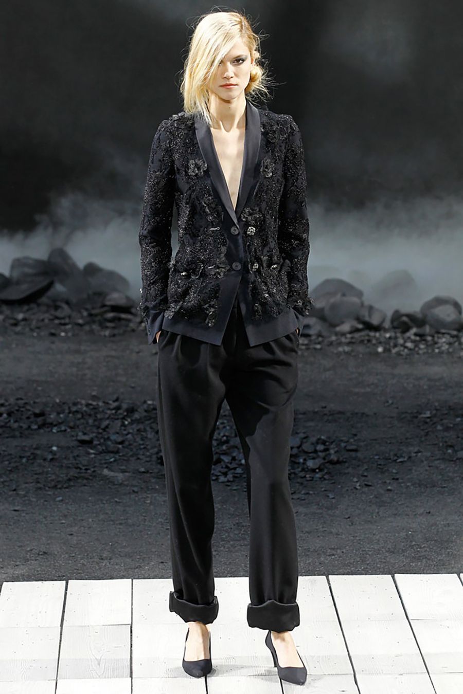 chanel 11A black lace blazer jacket run.jpg