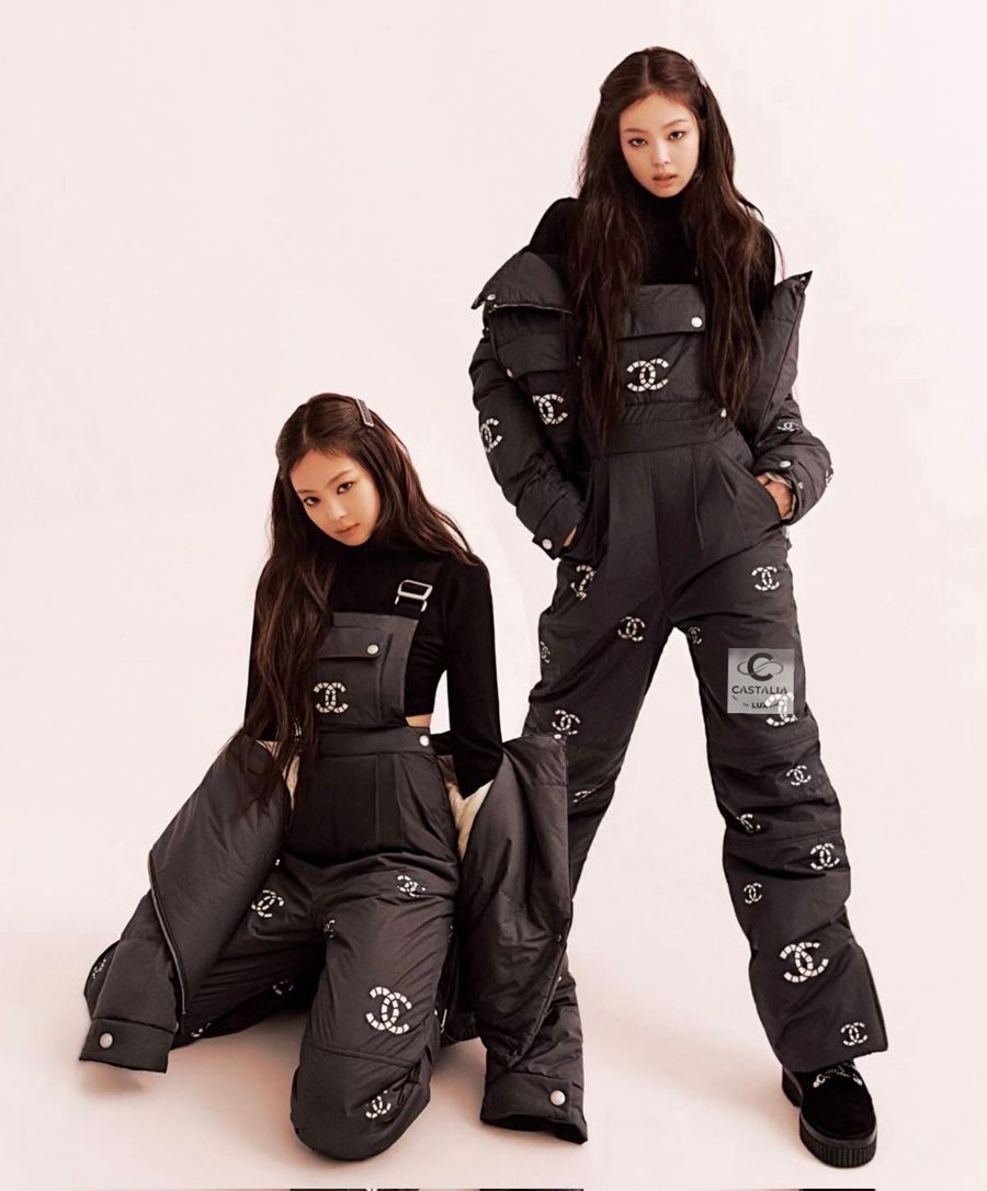 Neige black logo puffer back cel3 copy.jpg