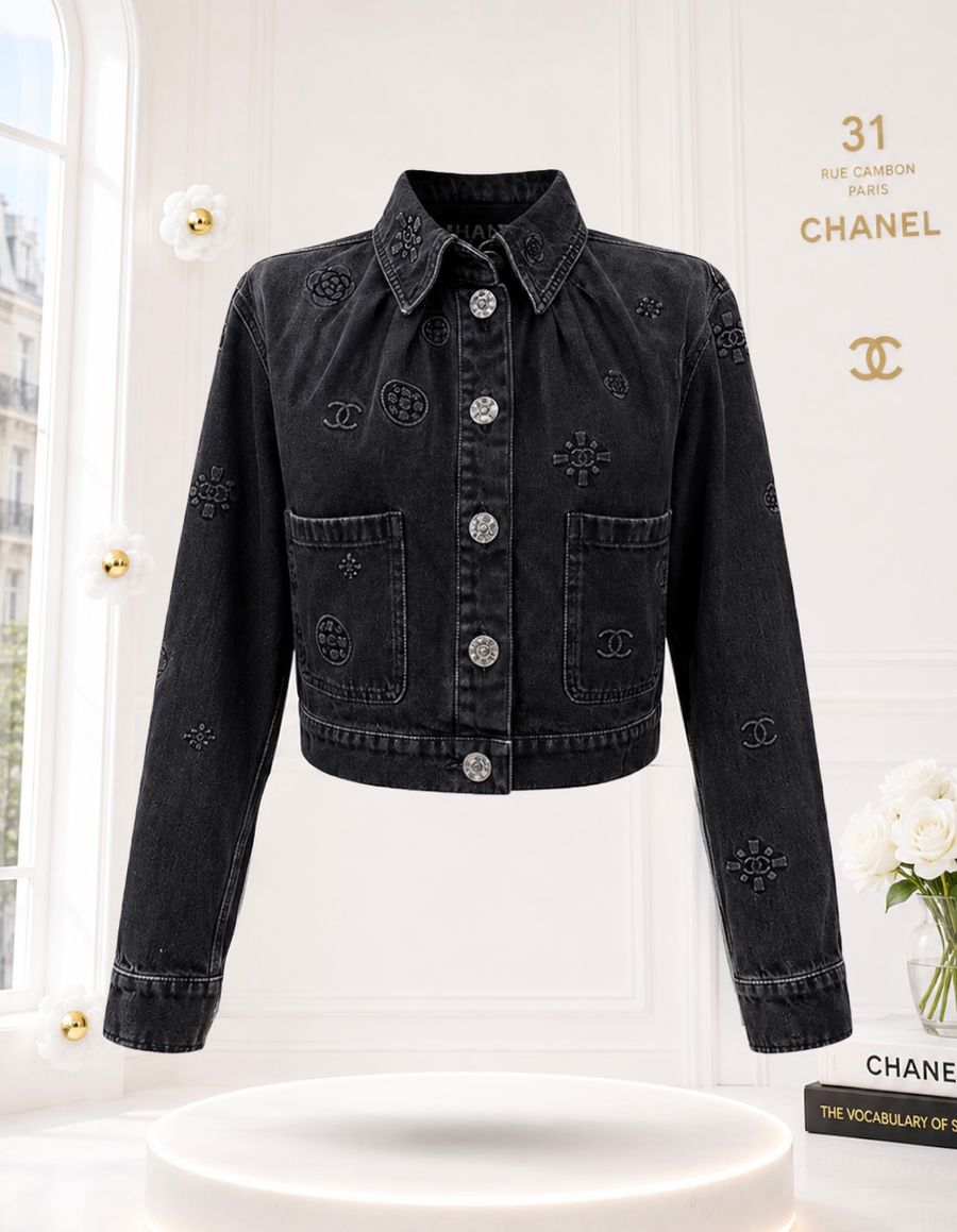 21P black denim logo jacket crop0112.jpg
