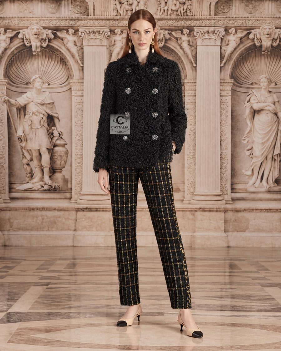 Moscow black fur jacket egypt pants model gpt copy.jpg